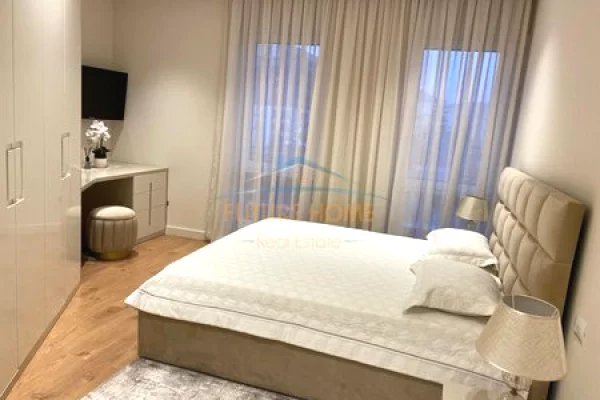 Shtepi ne shitje Apartament ne Tirane, 2+1, Mobilimi E mobiluar, Pagesa 355,000  Euro.