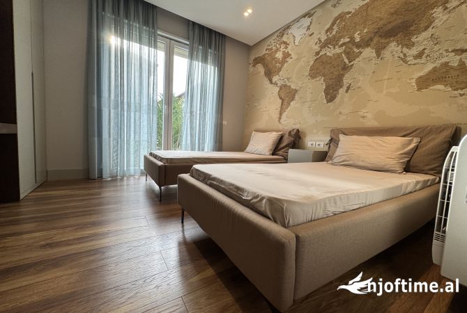 Shtepi me qera Apartament ne Tirane, 2+1, Mobilimi E mobiluar, Pagesa 1,000  Euro.