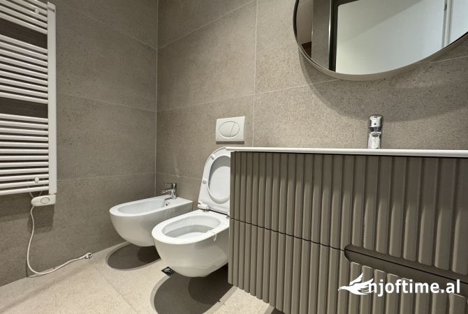 Shtepi me qera Apartament ne Tirane, 2+1, Mobilimi E mobiluar, Pagesa 1,000  Euro.