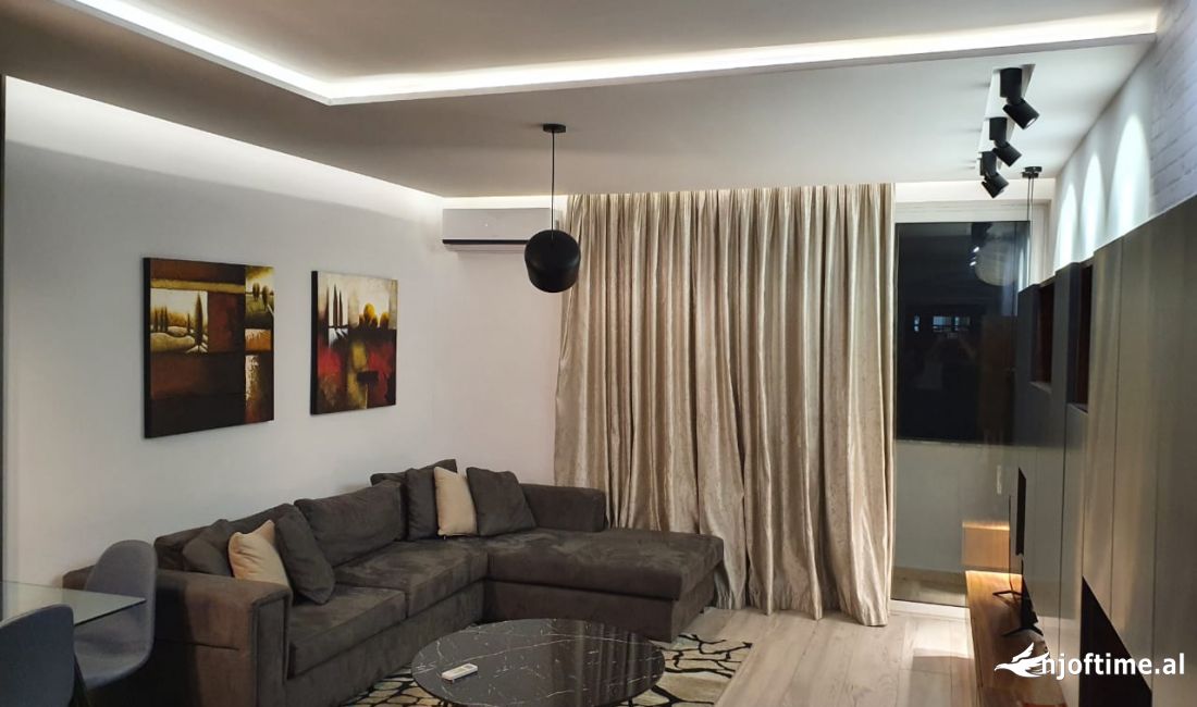 Shtepi me qera Apartament ne Tirane, 1+1, Mobilimi E mobiluar, Pagesa 650  Euro.