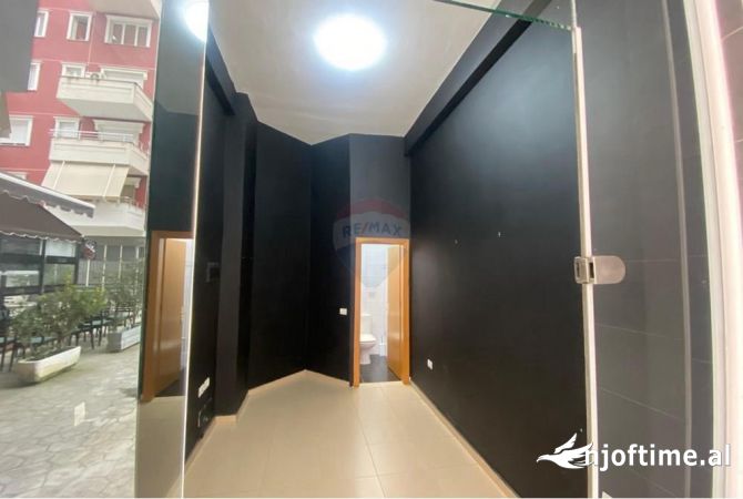 Ambient biznesi ne shitje 1+1 ne Tirane - 43,000 Euro