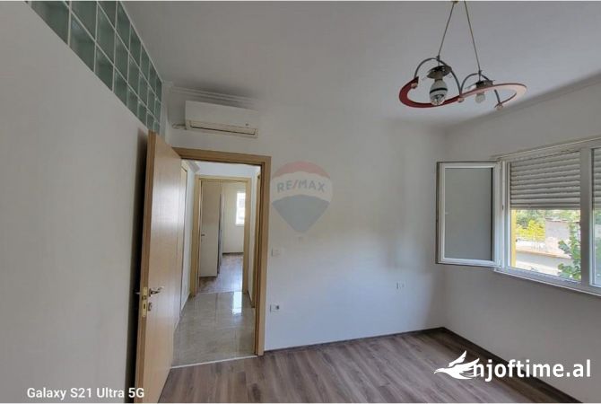Shtepi ne shitje 2+1 ne Tirane - 180,000 Euro