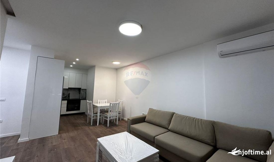 Shtepi me qera Apartament ne Tirane, 1+1, Mobilimi E mobiluar, Pagesa 500  Euro.