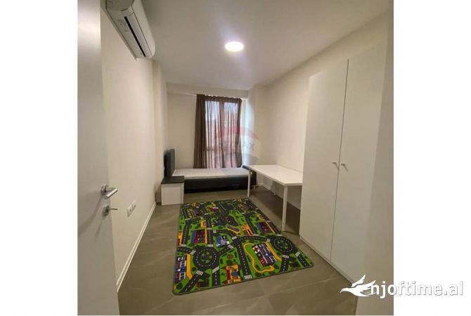 Shtepi ne shitje Apartament ne Tirane, 3+1, Mobilimi E mobiluar, Pagesa 220,000  Euro.