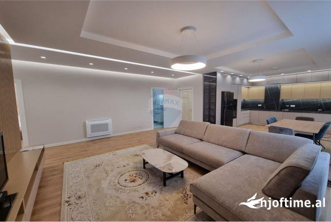 Shtepi me qera 3+1 ne Tirane - 1,600 Euro