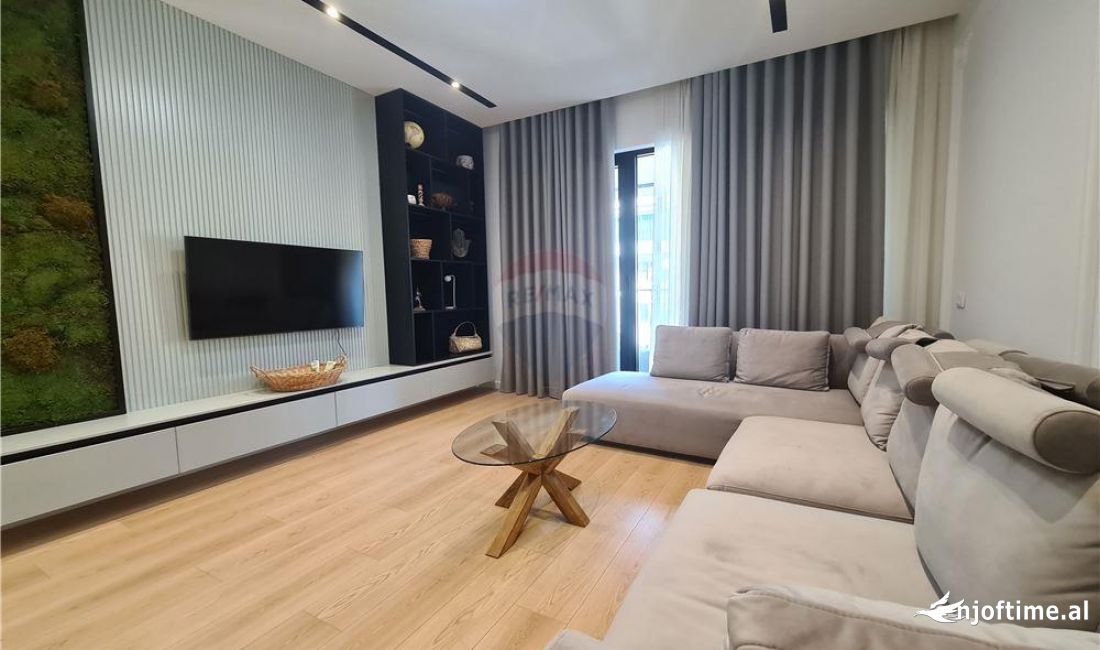 Shtepi me qera Apartament ne Tirane, 1+1, Mobilimi E mobiluar, Pagesa 800  Euro.