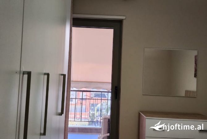 Shtepi me qera 1+1 ne Tirane - 650 Euro