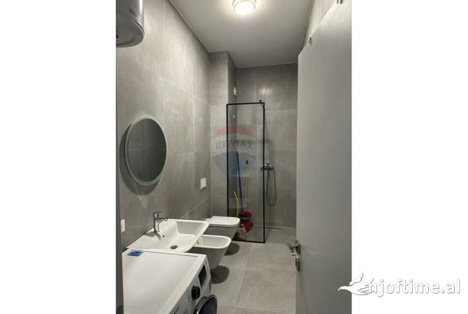 Shtepi me qera Apartament ne Tirane, 1+1, Mobilimi E mobiluar, Pagesa 800  Euro.