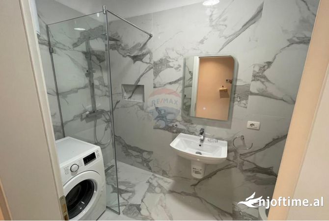 Shtepi me qera Apartament ne Tirane, 2+1, Mobilimi E mobiluar, Pagesa 1,000  Euro.