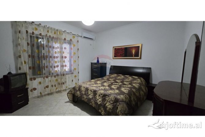 Shtepi me qera 2+1 ne Tirane - 650 Euro