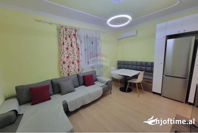 Shtepi me qera 1+1 ne Tirane - 60,000 Leke