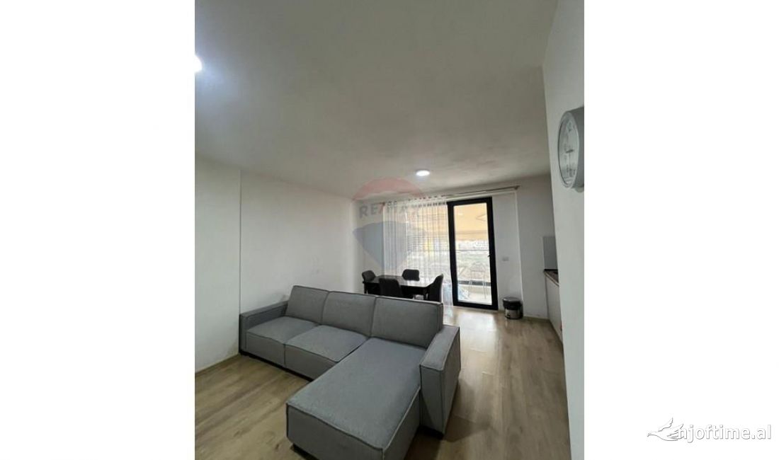 Shtepi me qera Apartament ne Tirane, 2+1, Mobilimi E mobiluar, Pagesa 600  Euro.