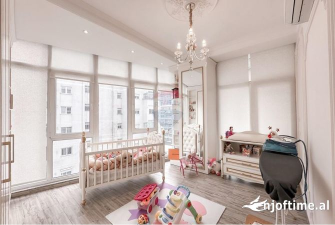 Shtepi me qera 2+1 ne Tirane - 1,500 Euro