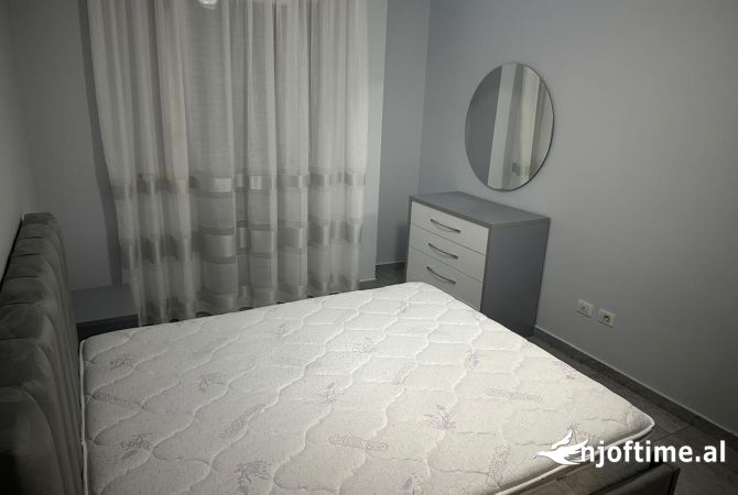 Shtepi me qera 2+1 ne Tirane - 700 Euro