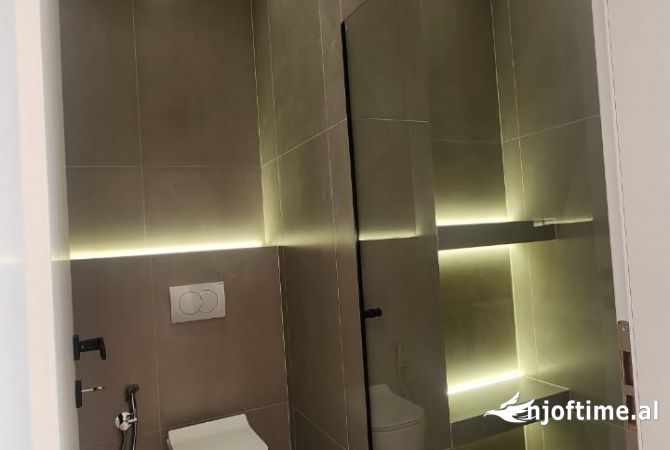 Shtepi ne shitje Apartament ne Tirane, 1+1, Mobilimi Bosh, pa mobiluar, Pagesa 129,000  Euro.