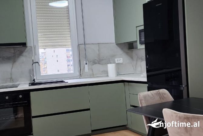 Shtepi me qera Apartament ne Tirane, 1+1, Mobilimi E mobiluar, Pagesa 700  Euro.