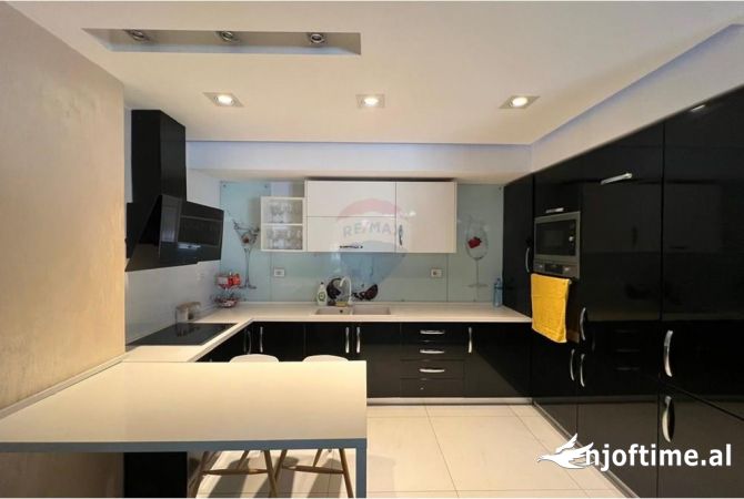 Shtepi me qera 3+1 ne Tirane - 600 Euro