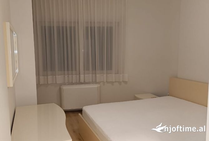Shtepi me qera Apartament ne Tirane, 1+1, Mobilimi E mobiluar, Pagesa 700  Euro.