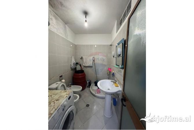 Shtepi ne shitje 1+1 ne Tirane - 102,000 Euro