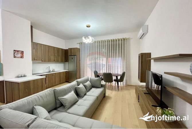 Shtepi me qera 1+1 ne Tirane - 750 Euro