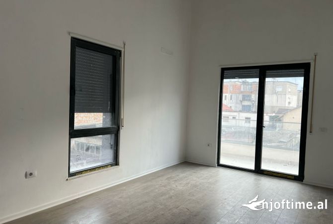 Shtepi ne shitje 2+1 ne Tirane - 169,000 Euro