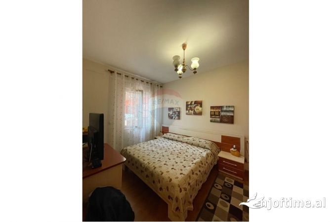 Shtepi me qera 1+1 ne Tirane - 650 Euro
