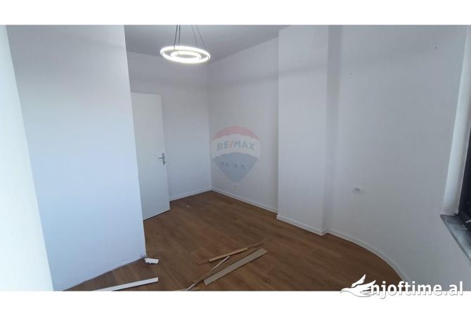 Shtepi ne shitje 2+1 ne Tirane - 185,000 Euro