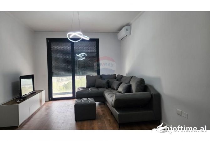 Shtepi me qera 1+1 ne Tirane - 700 Euro