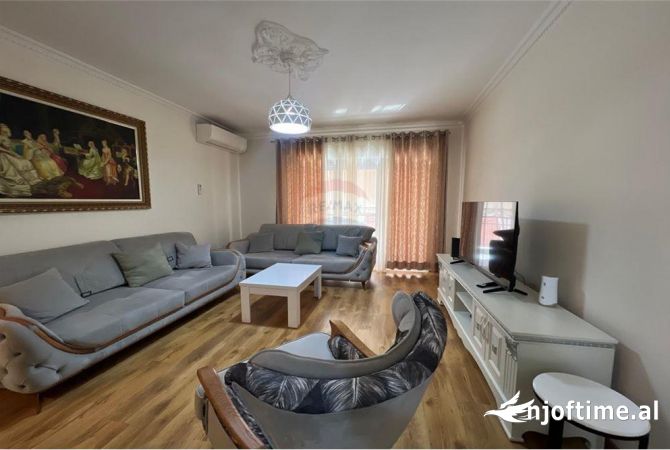 Shtepi me qera 1+1 ne Tirane - 650 Euro