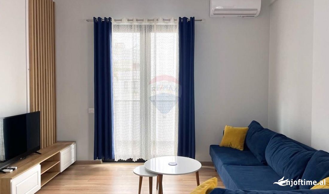 Shtepi me qera Apartament ne Tirane, 2+1, Mobilimi E mobiluar, Pagesa 800  Euro.