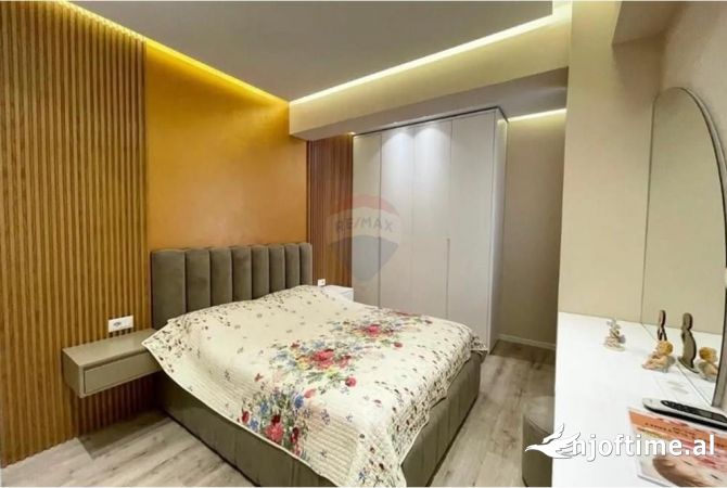 Shtepi me qera Apartament ne Tirane, 2+1, Mobilimi E mobiluar, Pagesa 800  Euro.