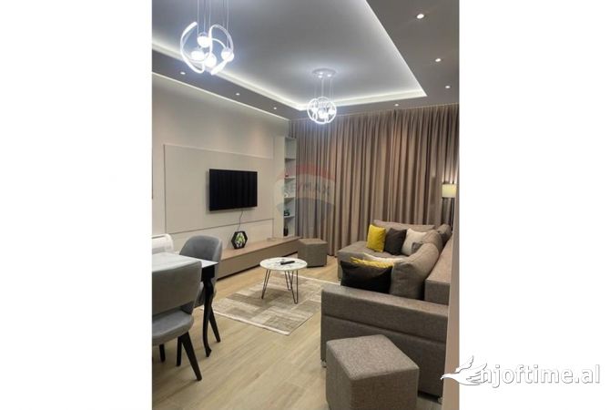 Shtepi me qera 1+1 ne Tirane - 900 Euro