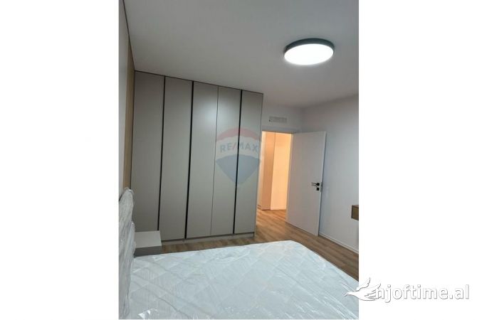 Shtepi ne shitje Apartament ne Tirane, 1+1, Mobilimi E mobiluar, Pagesa 157,000  Euro.