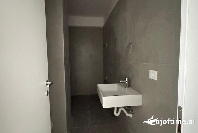 House for Sale 2+1 in Tirana - 274,300 Euro