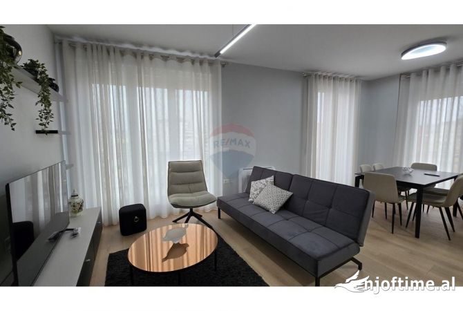 Shtepi me qera 2+1 ne Tirane - 1,000 Euro