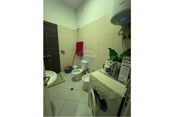 Shtepi ne shitje 2+1 ne Tirane - 150,000 Euro