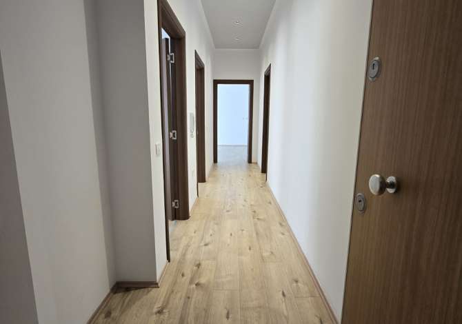 Ambient biznesi me qera 3+1 ne Tirane - 700 Euro