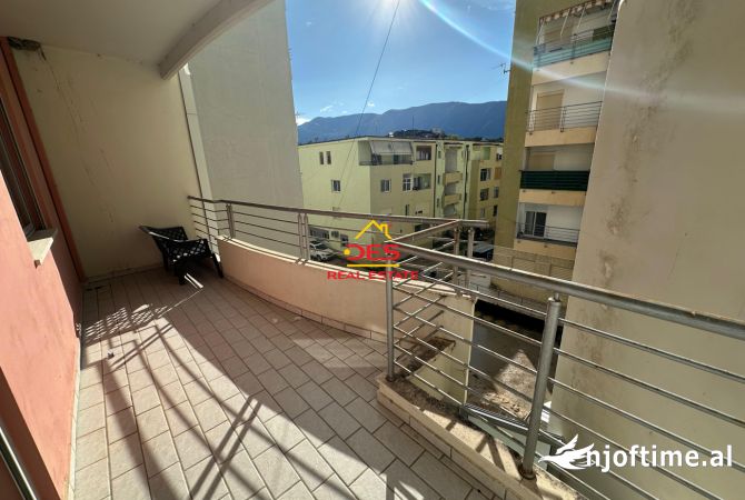 Shtepi ne shitje Apartament ne Vlore, 1+1, Mobilimi E mobiluar, Pagesa 85,000  Euro.