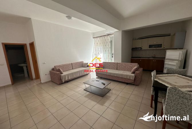 Shtepi ne shitje Apartament ne Vlore, 1+1, Mobilimi E mobiluar, Pagesa 85,000  Euro.