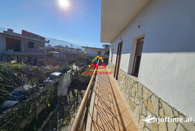 Shtepi ne shitje Shtepi Private ne Vlore, 5+1, Mobilimi Pjeserisht e mobiluar, Pagesa 150,000  Euro.