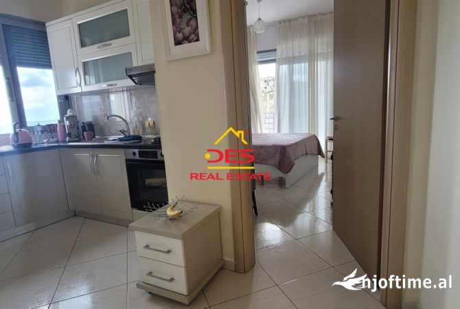 Shtepi ne shitje Apartament ne Vlore, 1+1, Mobilimi E mobiluar, Pagesa 152,000  Euro.