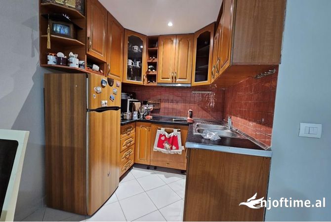 Shtepi ne shitje 2+1 ne Tirane - 85,000 Euro