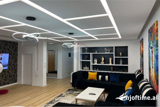 Shtepi me qera 2+1 ne Tirane - 1,200 Euro