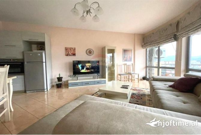 Shtepi me qera 2+1 ne Tirane - 700 Euro