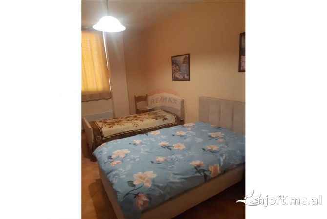 Shtepi me qera 2+1 ne Tirane - 600 Euro