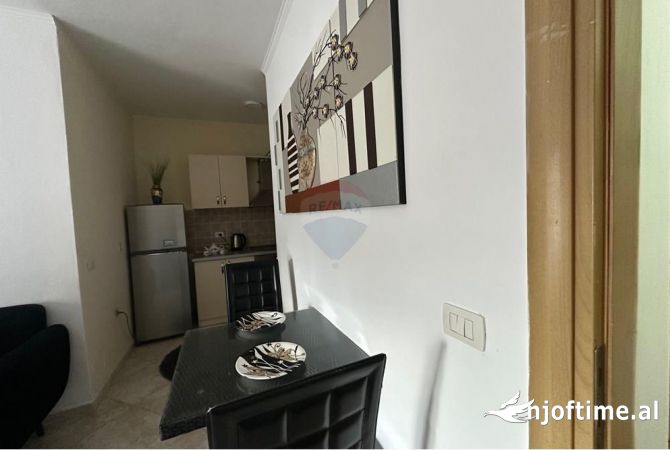 Shtepi me qera Garsoniere ne Tirane - 550 Euro
