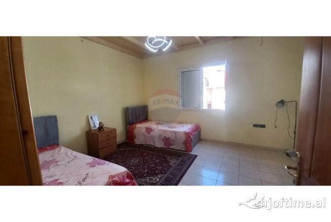 Shtepi me qera 2+1 ne Tirane - 650 Euro