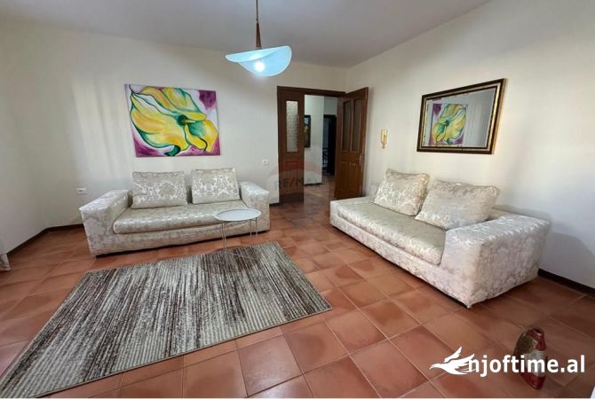 Shtepi me qera 1+1 ne Tirane - 600 Euro