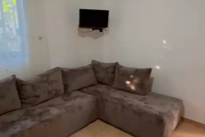 House for Rent 1+1 in Tirana - 35,000 Leke