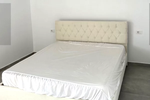 Shtepi me qera 1+1 ne Tirane - 35,000 Leke